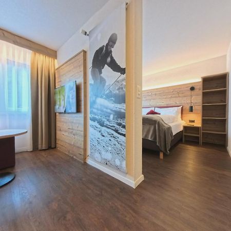 Therme 51° Hotel Physio & Spa Leukerbad Exterior photo