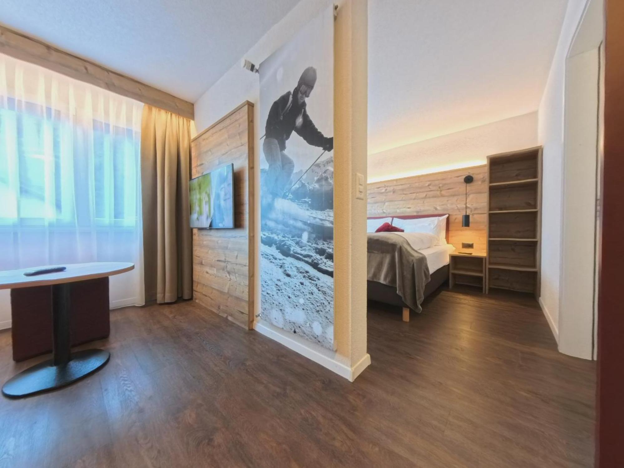 Therme 51° Hotel Physio & Spa Leukerbad Exterior photo